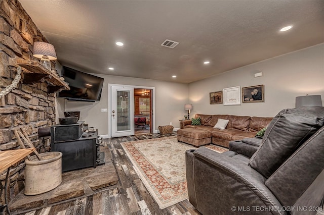 1319 SE 3rd St, Antlers, OK 74523 - living room with wood finished floors, recessed lighting, and baseboards