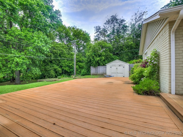 406 Sequoyah Trl, Norman, OK 73071 - wooden terrace featuring view of wooded area