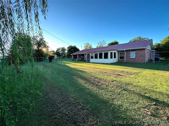 108 NW Division St, Red Oak, OK 74563 - view of yard