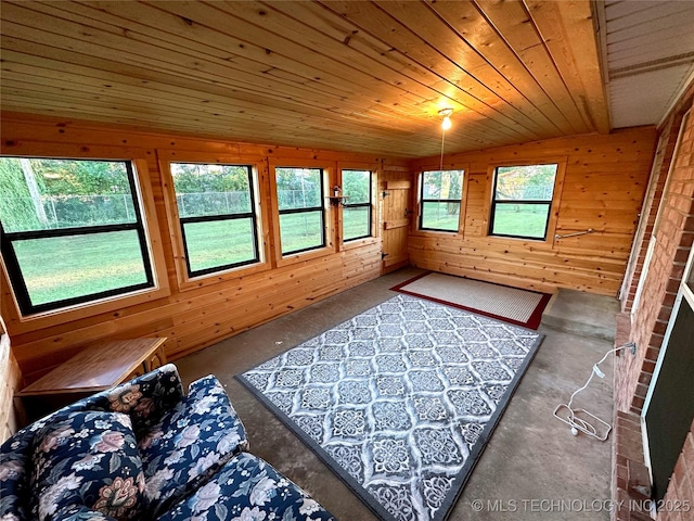 108 NW Division St, Red Oak, OK 74563 - view of sunroom