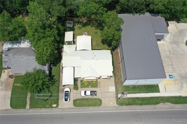 661 12th NW, Ardmore, OK 73401 - aerial view of property and surrounding area