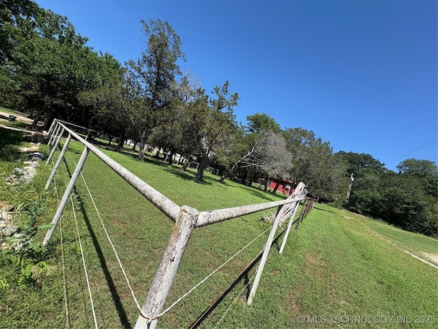 4272 Honey Creek Dr, Davis, OK 73030 - view of yard