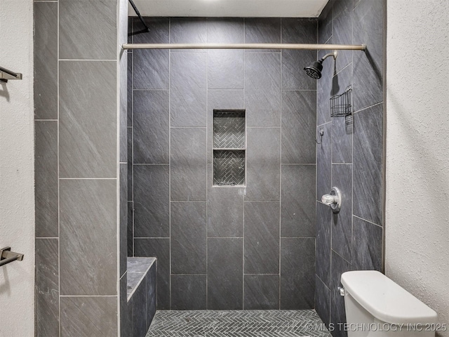 12641 S 281st E Ave, Coweta, OK 74429 - full bathroom featuring toilet and tiled shower