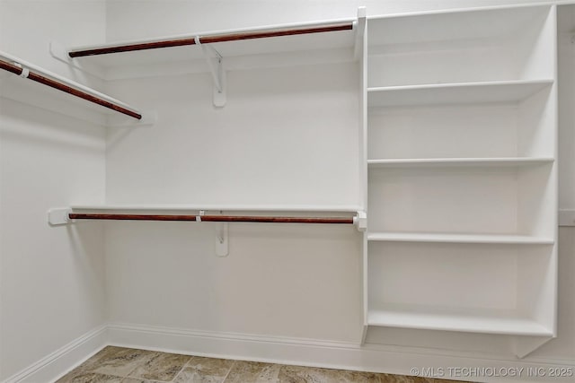 900 W Hardesty Rd, Caddo, OK 74729 - view of walk in closet