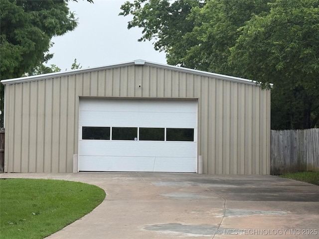 1732 N Little, Cushing, OK 74023 - detached garage with driveway