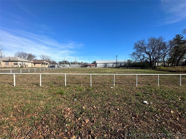 806 E 13th St, Okmulgee, OK 74447