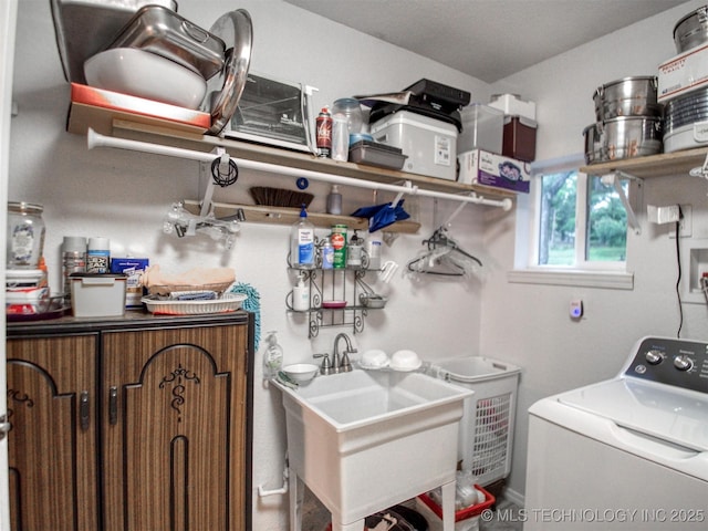5404 Ranch Rd, Kingston, OK 73439 - laundry area featuring washer / dryer