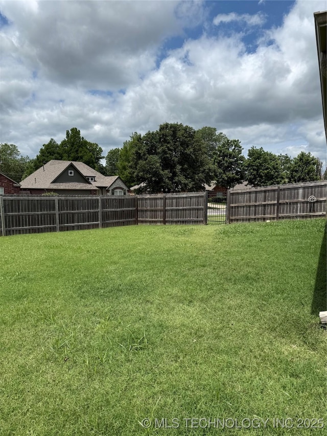 9701 N 98th E Ave, Owasso, OK 74055 - view of yard