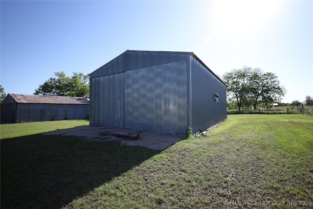 8845 Chestnut Rd, Henryetta, OK 74437 - view of pole building featuring a yard