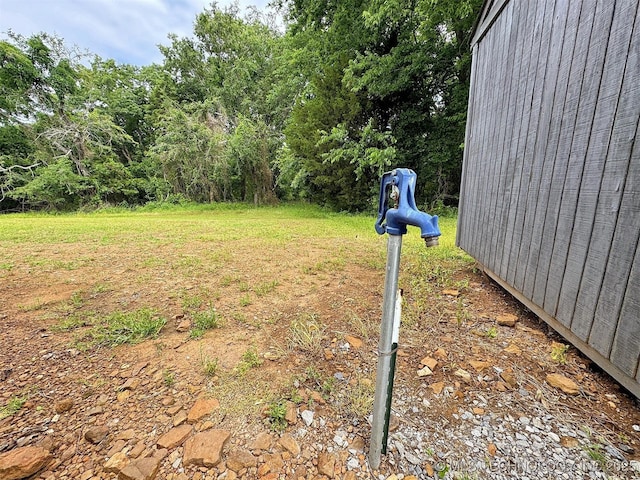 15588 N Sunset Valley Rd, Hulbert, OK 74441 - view of yard