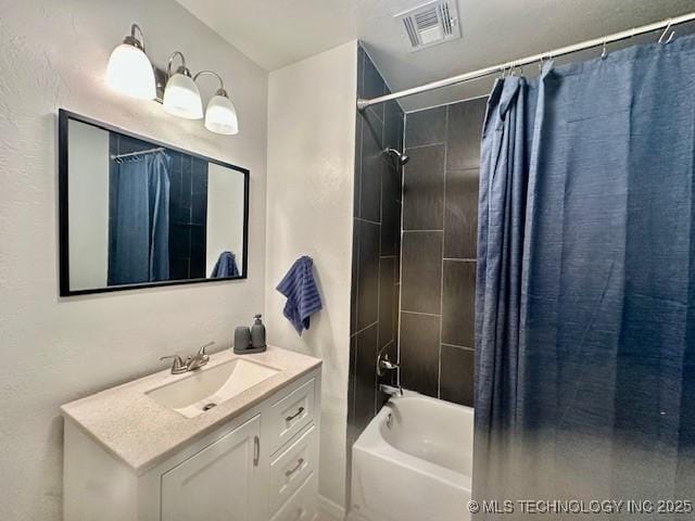 16 Q St SW, Ardmore, OK 73401 - full bathroom with vanity and shower / bath combo