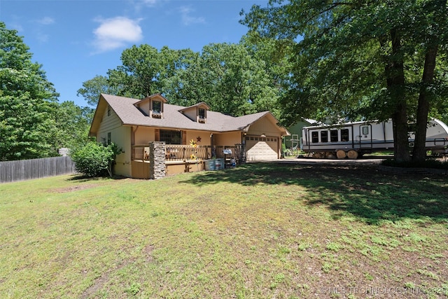 62820 E 312th Rd, Grove, OK 74344 - view of front facade with an attached garage