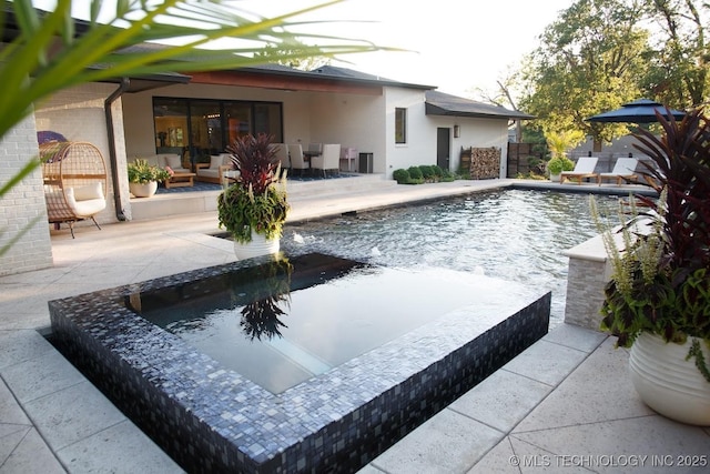 2233 E 32nd St, Tulsa, OK 74105 - outdoor pool with outdoor lounge area and a patio