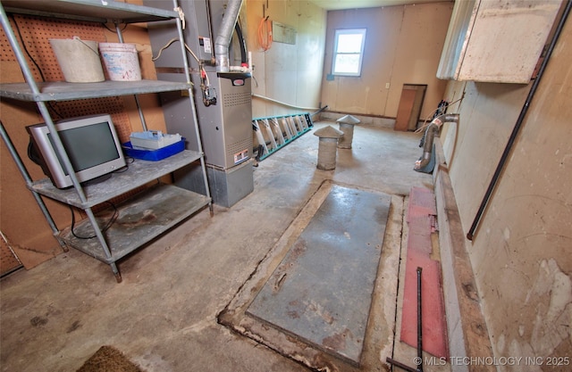 4120 W 53rd St S, Muskogee, OK 74401 - basement with heating unit
