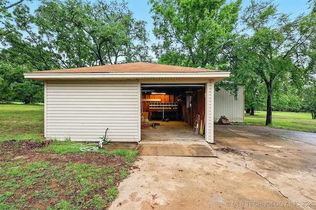 73645 Cyclone Cir, Wagoner, OK 74467 - view of detached garage