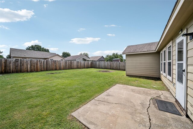 2713 N 20th St, Broken Arrow, OK 74012 - view of yard with a patio