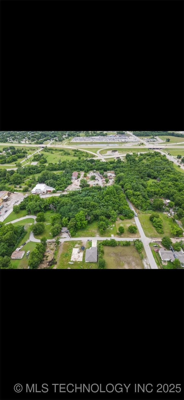 E 27th Pl, Tulsa, OK 74114
