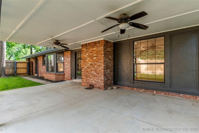 7802 S Joplin Ave, Tulsa, OK 74136 - view of patio with a ceiling fan