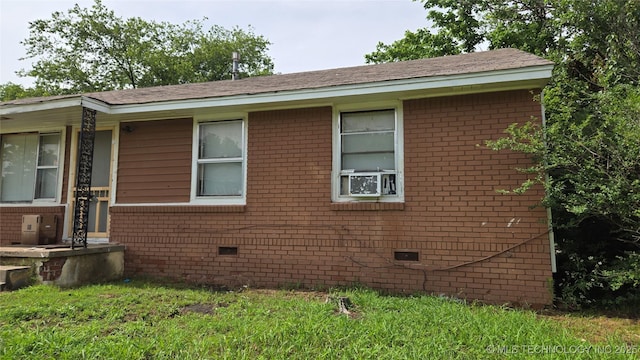 161 W 49th Pl N, Tulsa, OK 74126 - view of side of property with crawl space and brick siding