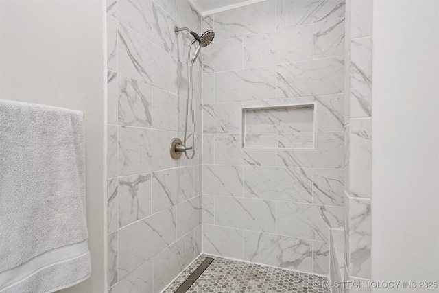 1510 Bowden Pl, Fort Gibson, OK 74434 - full bathroom with a tile shower
