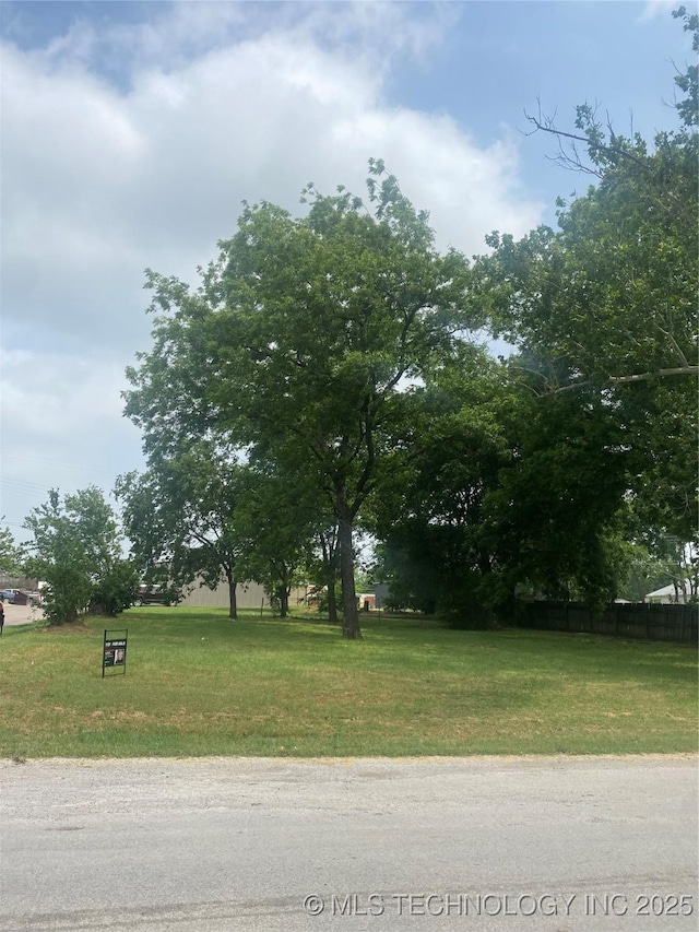 706 W Chickasaw St, Marietta, OK 73448 - photo 1