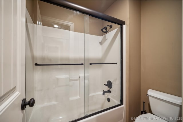 6317 E 110th St, Tulsa, OK 74137 - full bath featuring bath / shower combo with glass door and toilet