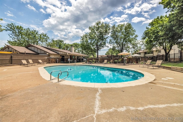 6356 S 80th E Ave Unit 25C, Tulsa, OK 74133 - community pool featuring a patio