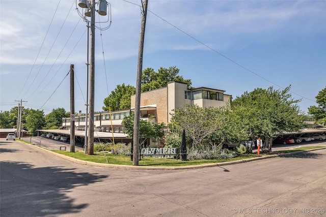 611 W 15th St Unit F1, Tulsa, OK 74127 - view of building exterior