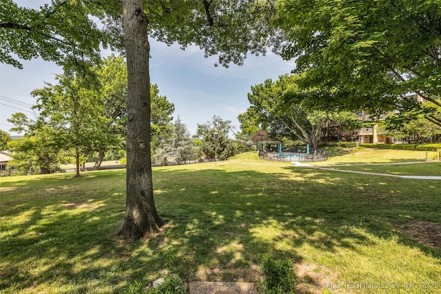 611 W 15th St Unit F1, Tulsa, OK 74127 - view of grassy yard