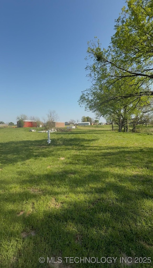 9406 S 161st Ave W, Sapulpa, OK 74066 - view of grassy yard featuring a view of countryside