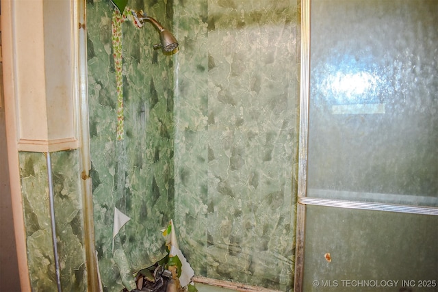 1108 E E Blf, Hugo, OK 74743 - view of bathroom