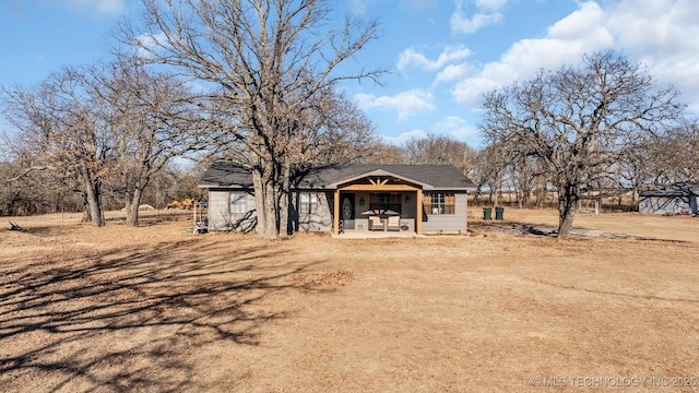 6263 Sunshine Rd, Davis, OK 73030 - view of front of home with covered porch