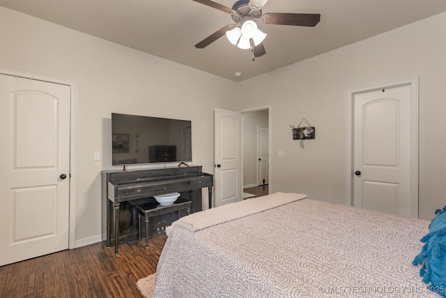 3117 S Hemlock Ct, Broken Arrow, OK 74012 - bedroom featuring dark wood-type flooring, baseboards, and a ceiling fan