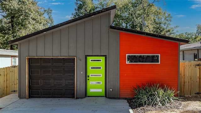14 Missouri Dr, Afton, OK 74331 - detached garage with driveway