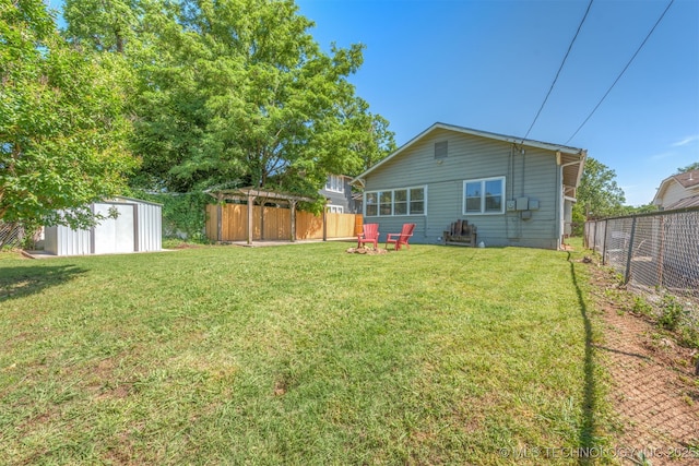 2305 E 13th St, Tulsa, OK 74104 - view of yard