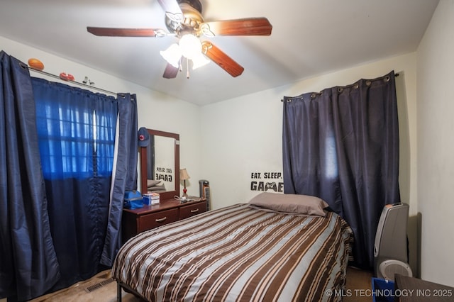 3823 S 88th E Pl, Tulsa, OK 74145 - bedroom featuring ceiling fan