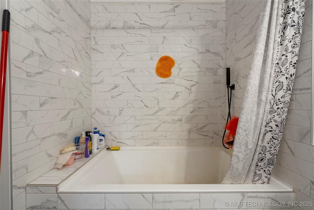 1105 N Joshua Ave, Broken Arrow, OK 74012 - bathroom featuring tiled shower / bath combo