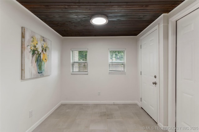 4514 S Quaker Ave, Tulsa, OK 74105 - unfurnished room featuring baseboards