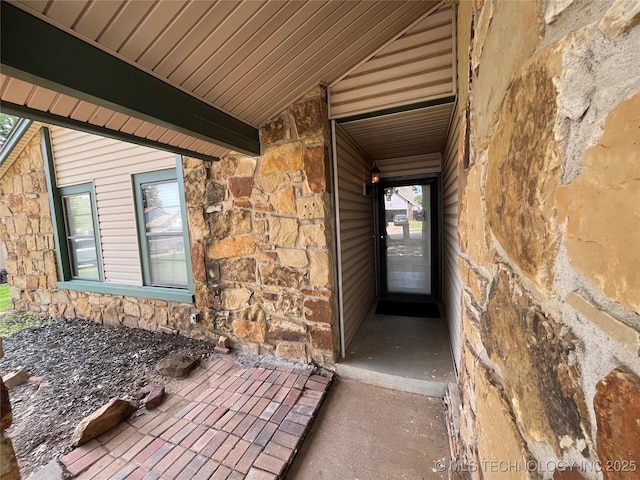 1700 S Cypress Ave, Broken Arrow, OK 74012 - entrance to property with stone siding