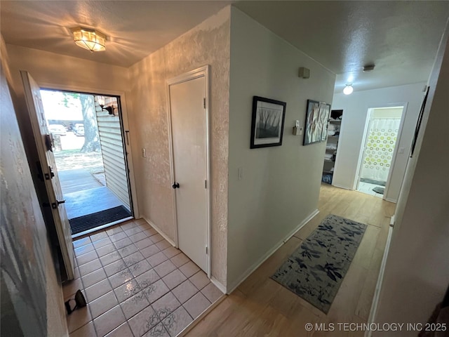 1700 S Cypress Ave, Broken Arrow, OK 74012 - entryway featuring baseboards