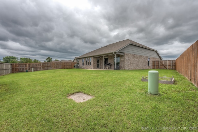 13010 E 122nd Pl, Collinsville, OK 74021 - view of yard featuring central AC