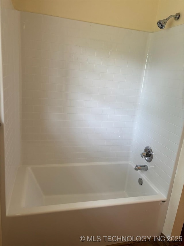 305 N 10th St, Hartshorne, OK 74547 - full bath with  shower combination
