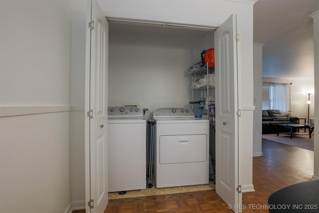 4524 E 45th St, Tulsa, OK 74135 - laundry area with washer and clothes dryer
