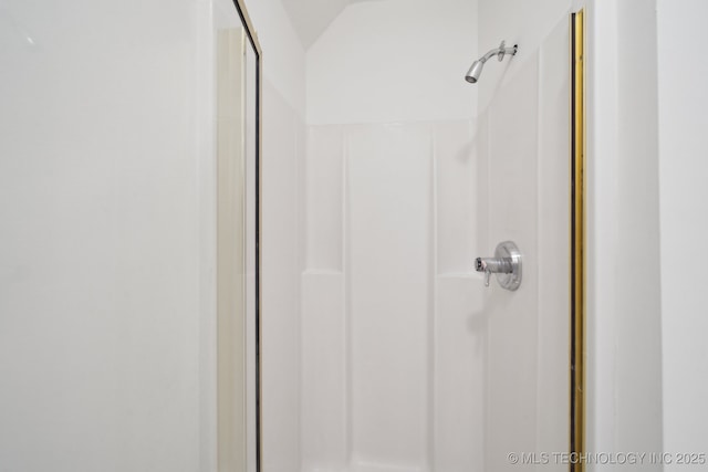 9227 S 95th E Ave, Tulsa, OK 74133 - full bath featuring a shower stall