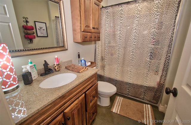 2430 S 31st St E, Muskogee, OK 74403 - full bath featuring vanity, toilet, and shower / bath combo with shower curtain