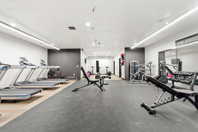 5810 E Skelly Dr Unit 303, Tulsa, OK 74135 - exercise room featuring recessed lighting