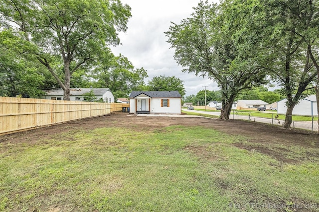6948 E Marshall Pl, Tulsa, OK 74115 - view of yard