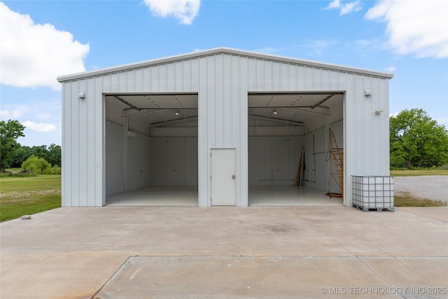 14382 Adams Rd, Mounds, OK 74047 - view of detached garage