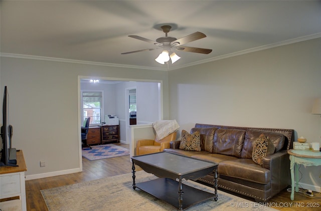 806 S New Haven Ave, Tulsa, OK 74112 - living area featuring wood finished floors, a ceiling fan, crown molding, and baseboards