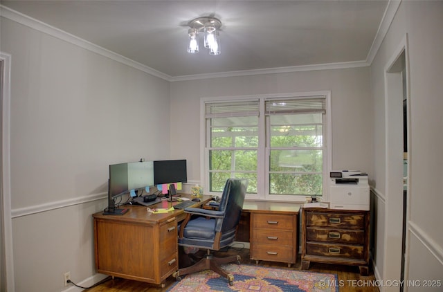 806 S New Haven Ave, Tulsa, OK 74112 - office area featuring wood finished floors, ornamental molding, and a wainscoted wall